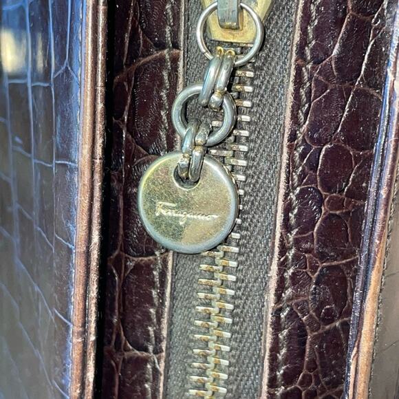 Salvatore Ferragamo Croc Embossed Gancini Shoulder bag Purse Mahogany - Picture 7 of 9